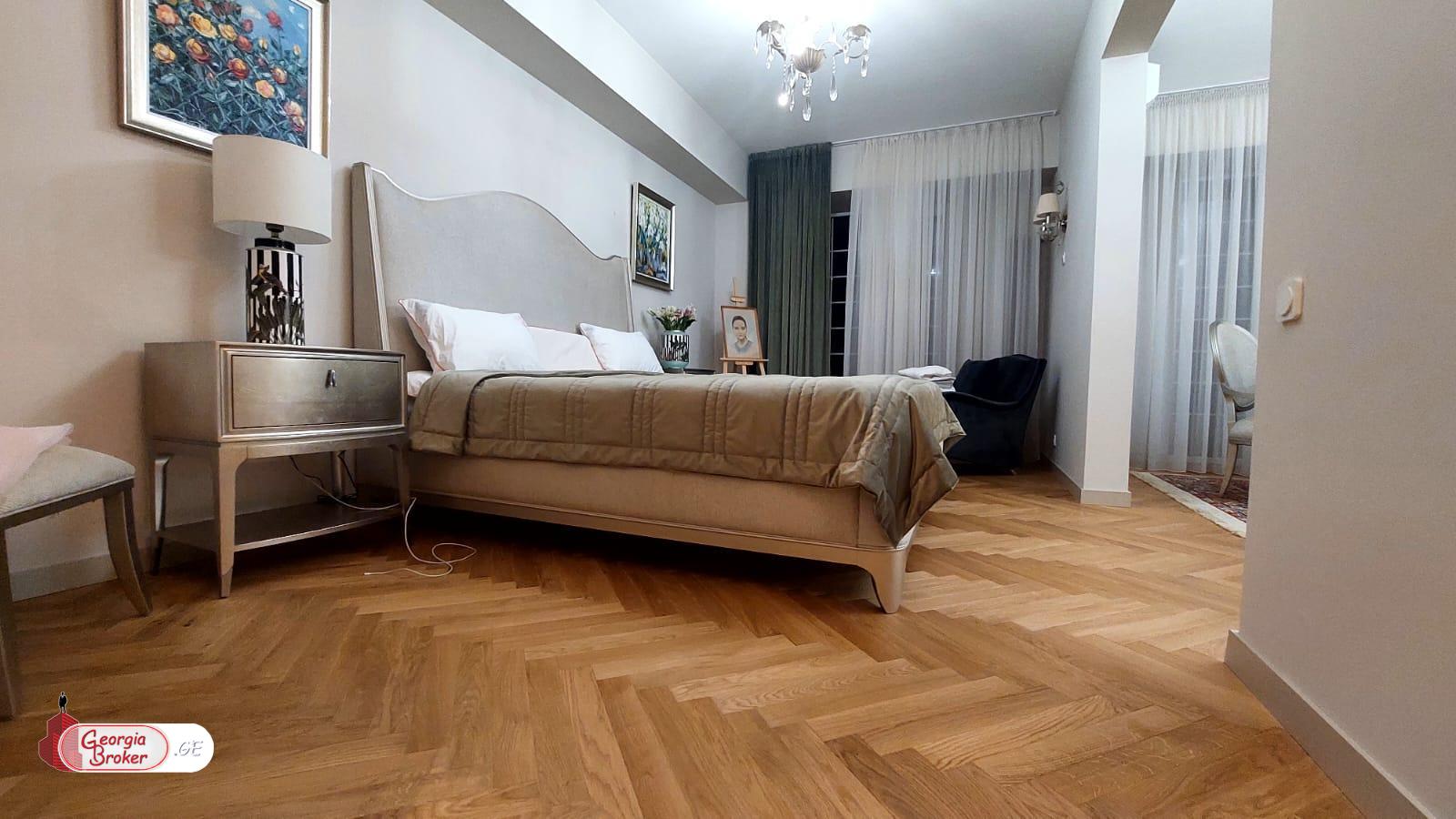 nearly repaired 2-room apartment for sale